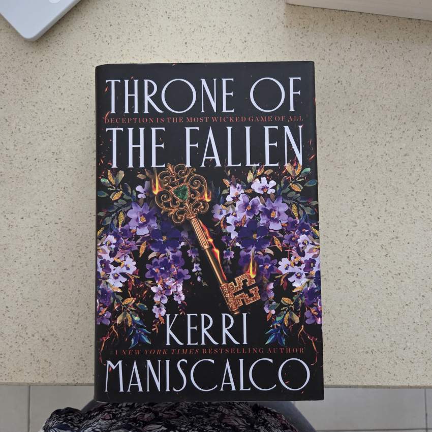 Throne of The Fallen by Kerri Maniscalco