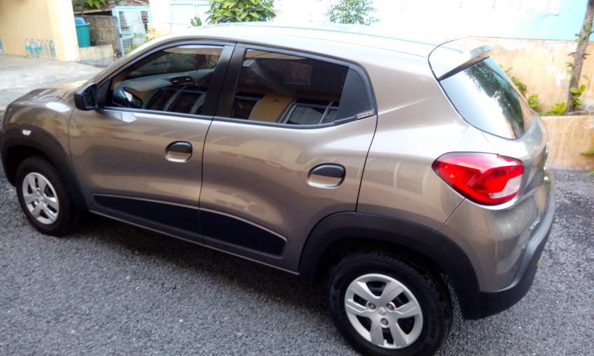 Renault RXT Kwid 0.8L - 2 - Compact cars  on Aster Vender