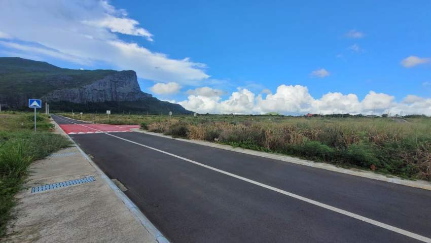 7 , 8 and 9.5 perches Morcellement Pierrefonds Palma - Beau Songes - 1 - Land  on Aster Vender