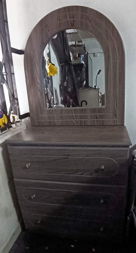 commode coiffeuse a vendre - 0 - Bedroom Furnitures  on Aster Vender