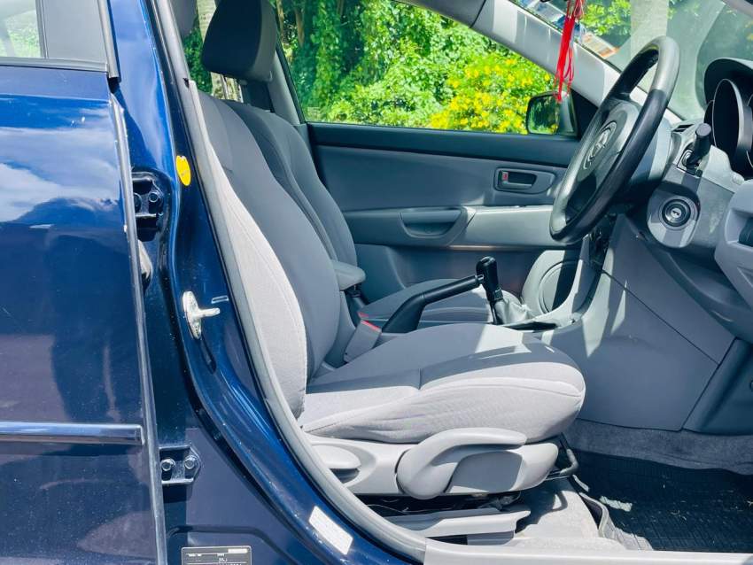 Mazda 3  2009 - 4 - Family Cars  on Aster Vender