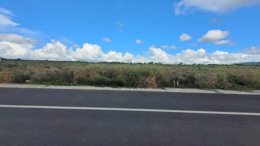 8 perches  Morcellement Pierrefonds - 1 - Land  on Aster Vender