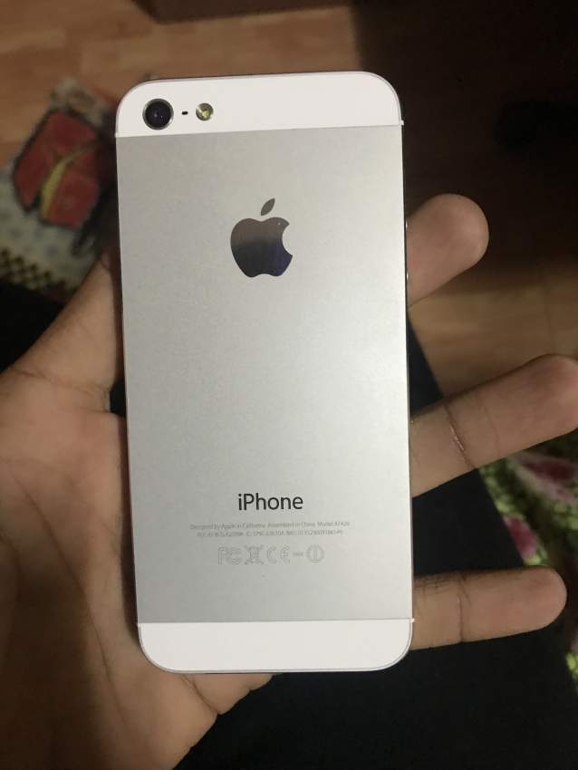 Iphone 5  - 1 - iPhones  on Aster Vender