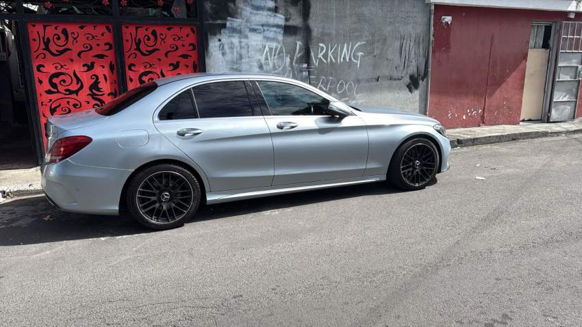 Mercedes-Benz C180 (2014) - 2 - Luxury Cars  on Aster Vender