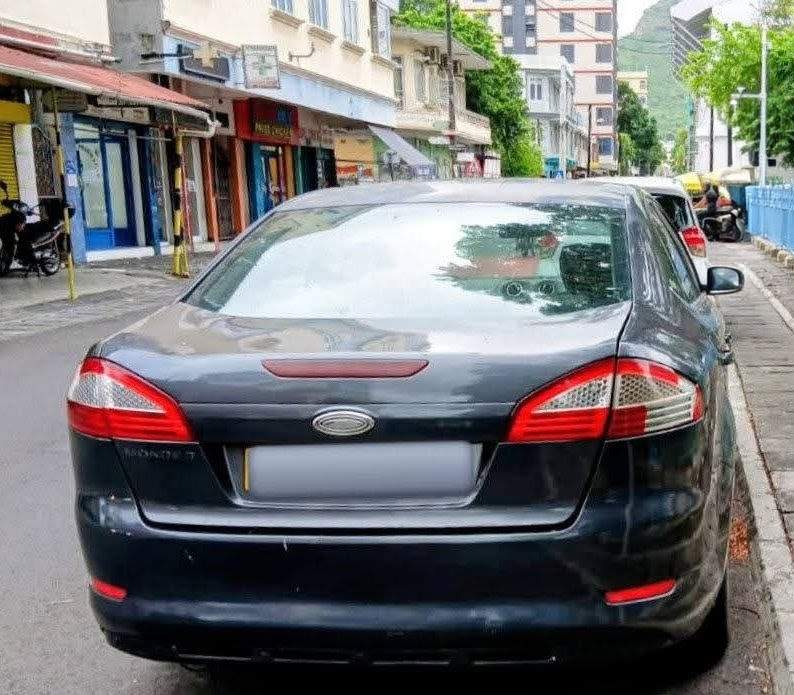 FORD MONDEO - 4 - Luxury Cars  on Aster Vender