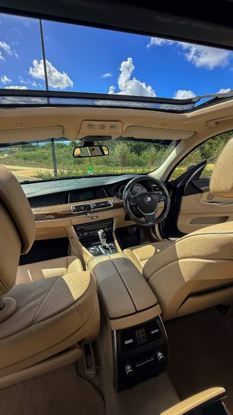 BMW 530d Gran Turismo 2012 - 3 - Luxury Cars  on Aster Vender