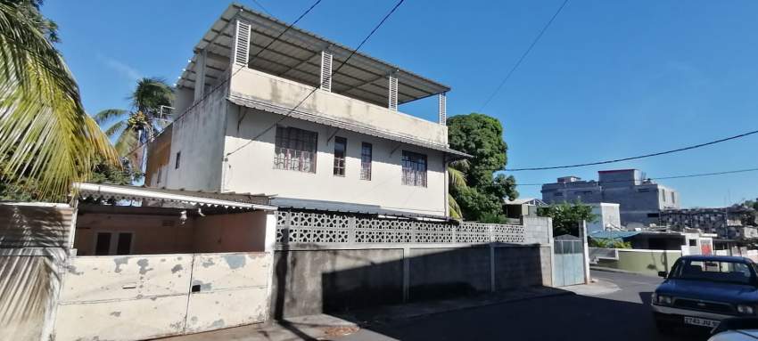 Grande Maison a Vendre a Roche Bois Mer Rouge - 3 - House  on Aster Vender