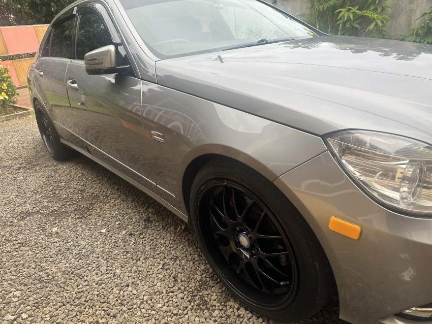 MERCEDES BENZ E250 - 4 - Luxury Cars  on Aster Vender