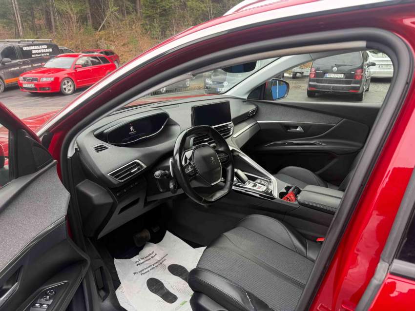 Peugeot 3008 GT Plug-in Hybrid 300 hp - 1 - SUV Cars  on Aster Vender