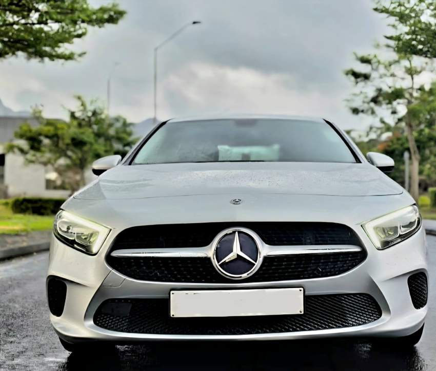 MERCEDES-BENZ A200 2020 - 1 - Luxury Cars  on Aster Vender