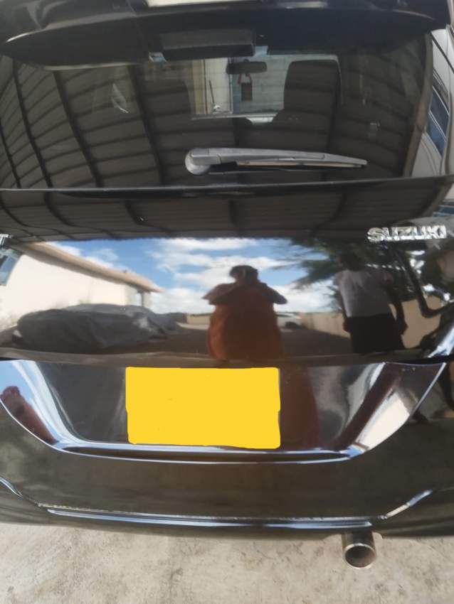 Suzuki Swift 2012 (Japan Import) - 1 - Compact cars  on Aster Vender