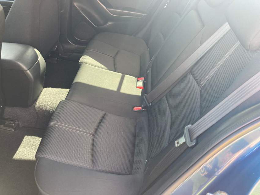 Mazda Axela 2017 for Sale - 3 - Family Cars  on Aster Vender