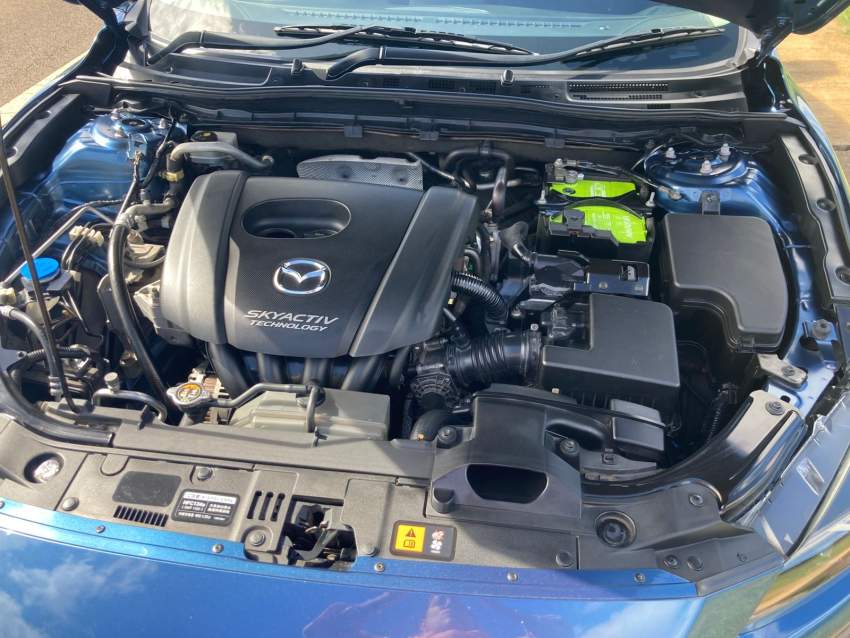 Mazda Axela 2017 for Sale - 5 - Family Cars  on Aster Vender