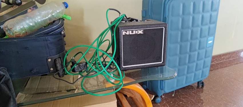 Electric Guitar and Ampli - 3 - Electric guitar  on Aster Vender