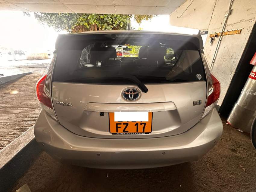 MOVE OUT SALE ! TOYOTA AQUA 2017 AUTOMATIC HYBRID - 2 - Family Cars  on Aster Vender