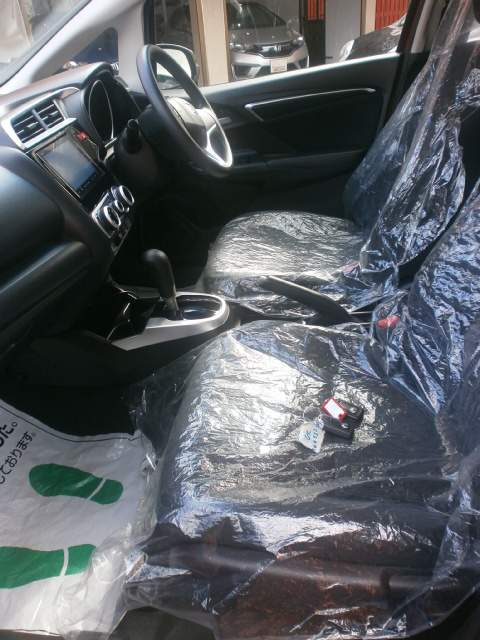 HONDA FIT YR DEC 2013 - 7 - Family Cars  on Aster Vender