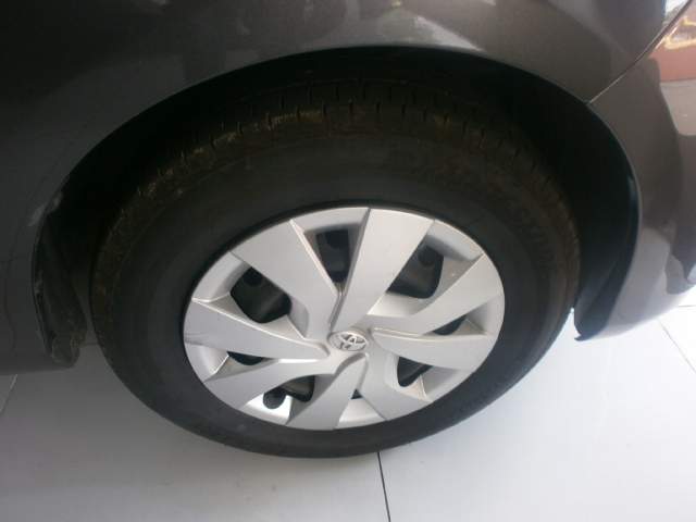 TOYOTA VITZ - 2 - Family Cars  on Aster Vender