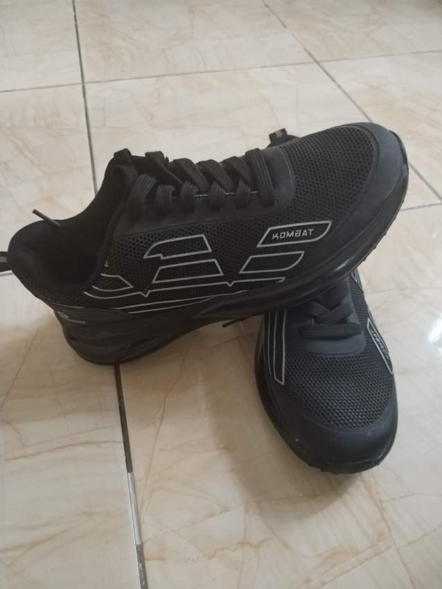Sport shoes - 1 - Sports outfits  on Aster Vender