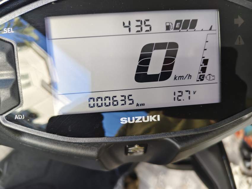 Suzuki Avenis 125cc - 1 - Scooters (above 50cc)  on Aster Vender