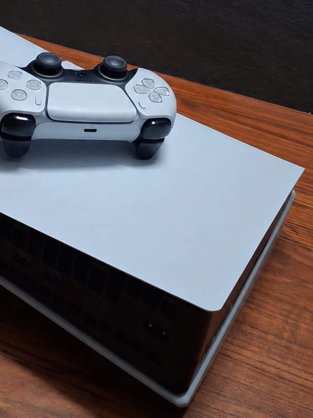 PS5 Slim Disc Version 1 TB - 0 - PlayStation 4 (PS4)  on Aster Vender