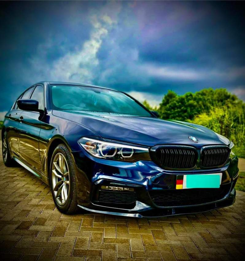 BMW 530e M Sport 2019 - 1 - Luxury Cars  on Aster Vender
