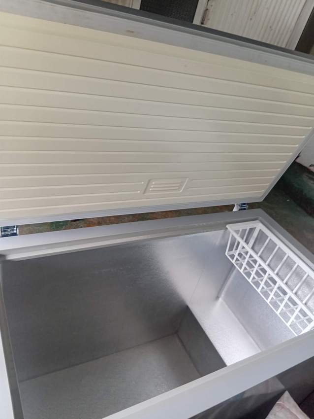 Freezer - 1 - All electronics products  on Aster Vender