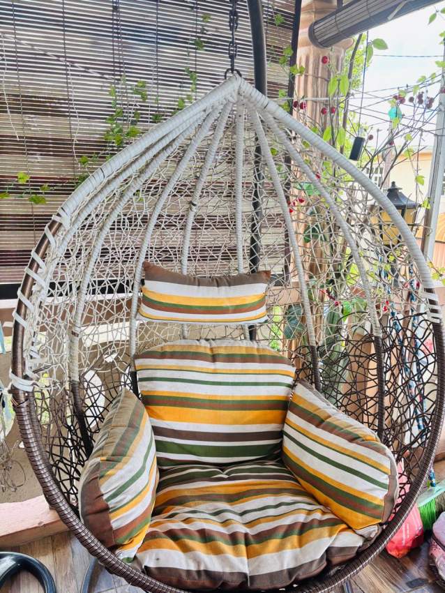 Hanging Chair - 0 - Garden Decorations  on Aster Vender