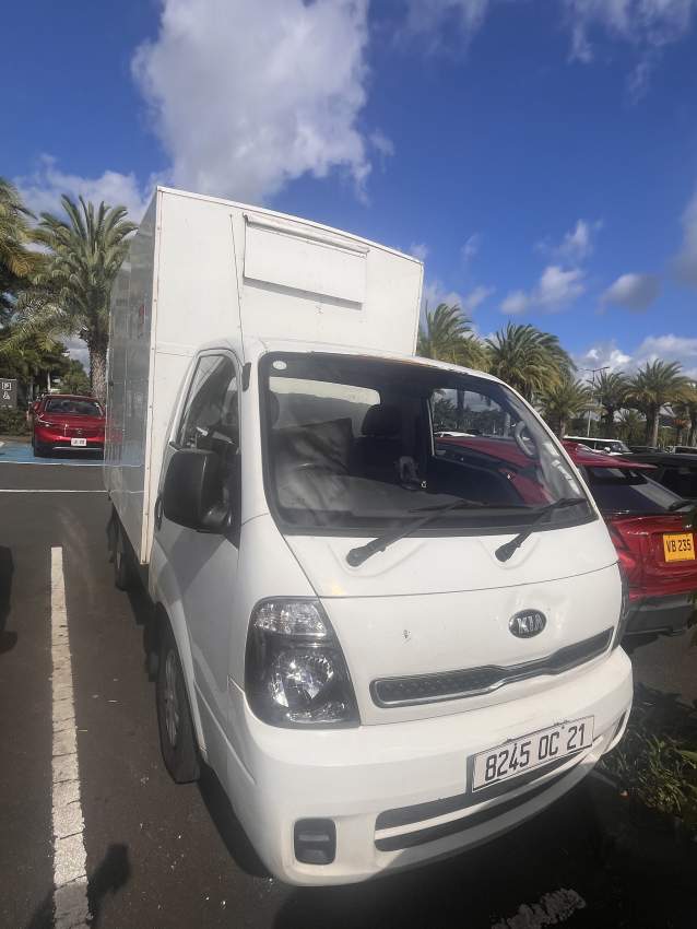 Kia KB2700 - 3 - Small trucks (Camionette)  on Aster Vender