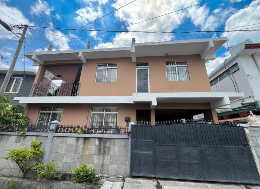 MAISON- 3 CHAMBRES on Aster Vender