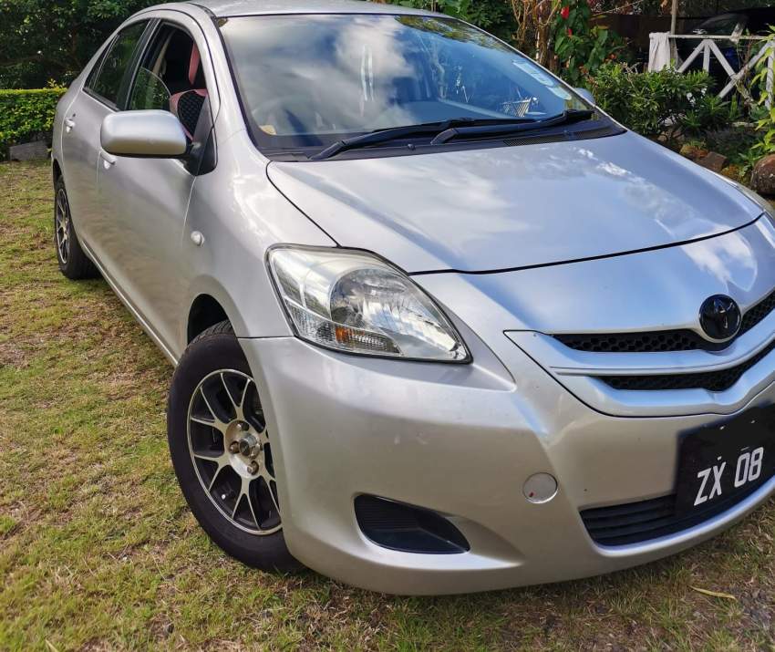 Toyota Belta 2008