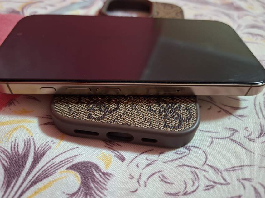 Iphone 16 Pro 128Gb - 2 - iPhones  on Aster Vender