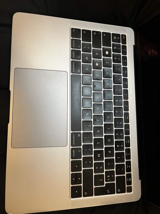 Macbook Air Retina 13 inch 2019 - 2 - Laptop  on Aster Vender