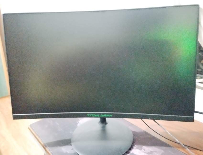 Gaming pc with monitor - 4 - PC (Personal Computer)  on Aster Vender