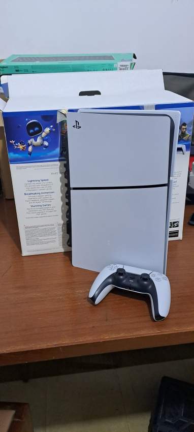 PS5 - 1 - PlayStation 4 (PS4)  on Aster Vender