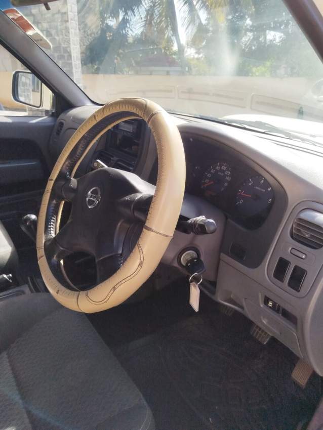 FOR SALE – Nissan NP300 2x4 AN21 - 3 - Pickup trucks (4x4 & 4x2)  on Aster Vender