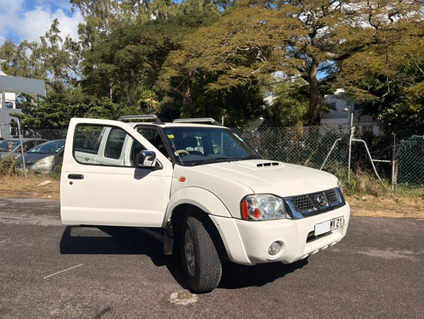 FOR SALE – Nissan NP300 2x4 AN21
