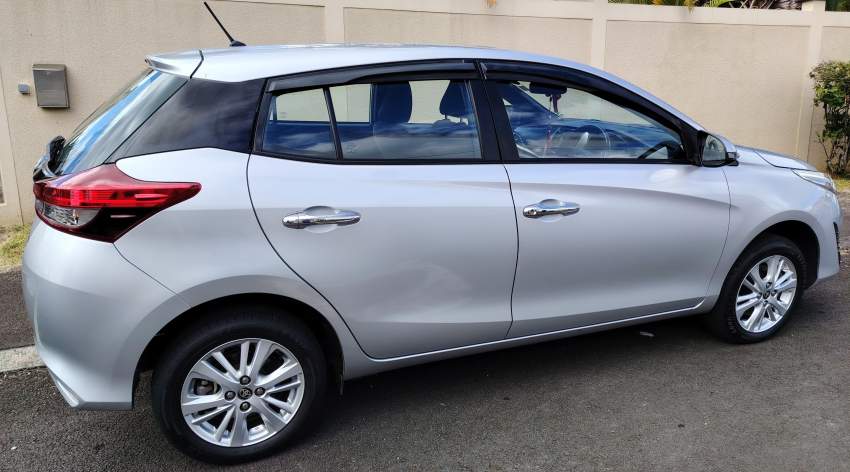 Toyota Yaris Hatchback - 3 - Family Cars  on Aster Vender