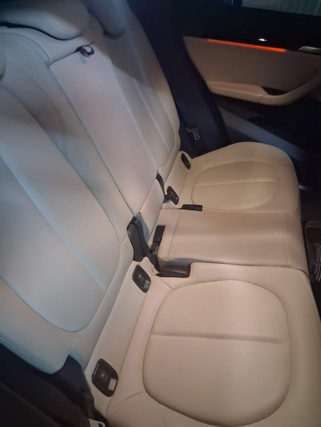 BMW X1 SDRIVE 18i - 5 - SUV Cars  on Aster Vender