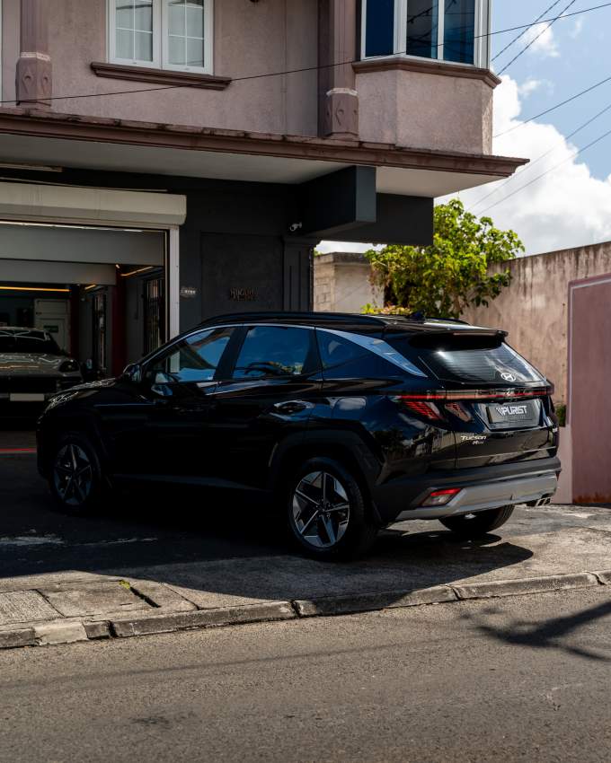 Hyundai Tucson 2025 Full Hybrid N Line - 3 - SUV Cars  on Aster Vender