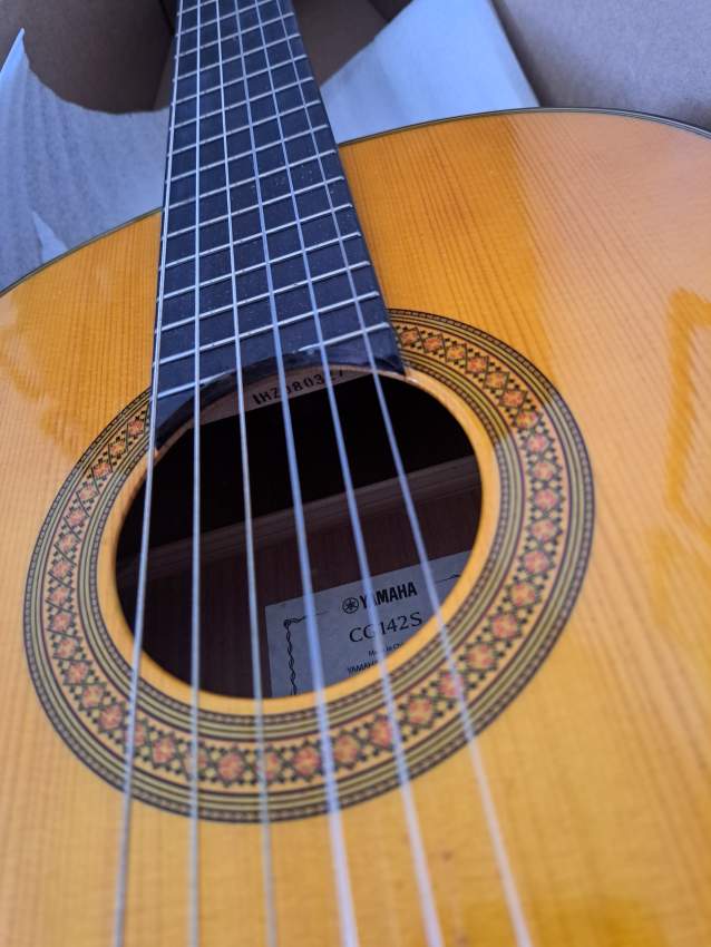 Classic Guitar - 3 - Accoustic guitar  on Aster Vender