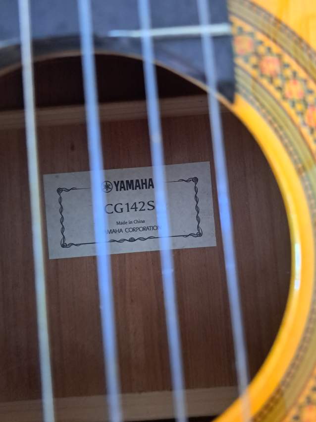 Classic Guitar - 2 - Accoustic guitar  on Aster Vender