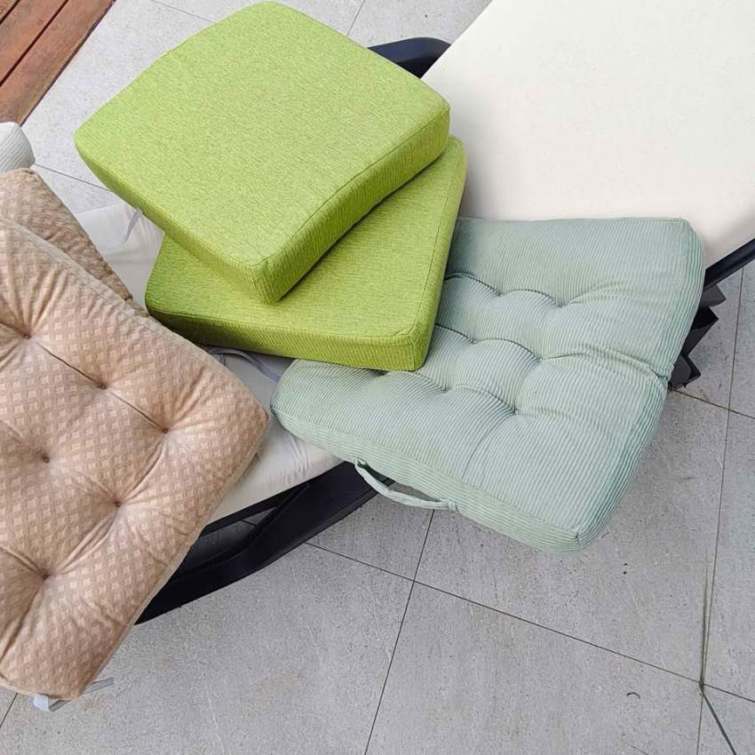 Lot 8 coussins pour chaise - 2 - Interior Decor  on Aster Vender