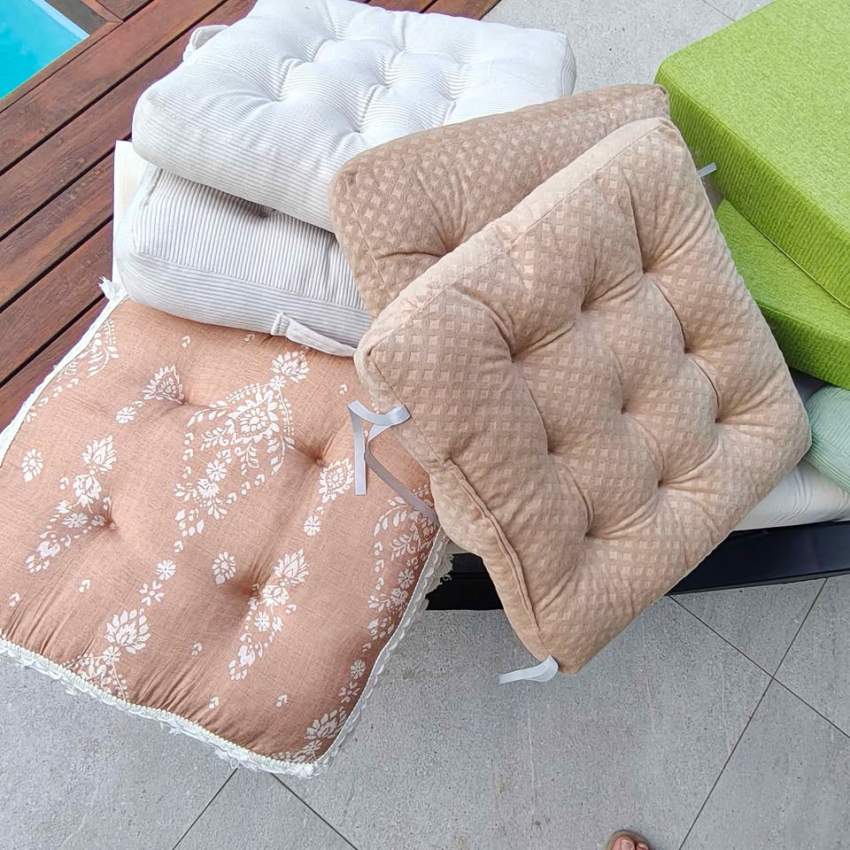 Lot 8 coussins pour chaise - 1 - Interior Decor  on Aster Vender
