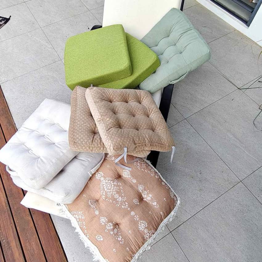 Lot 8 coussins pour chaise