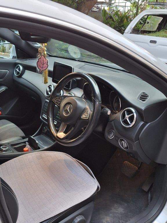 Mercedes CLA 200 - 4 - Luxury Cars  on Aster Vender