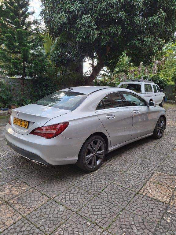 Mercedes CLA 200 - 2 - Luxury Cars  on Aster Vender