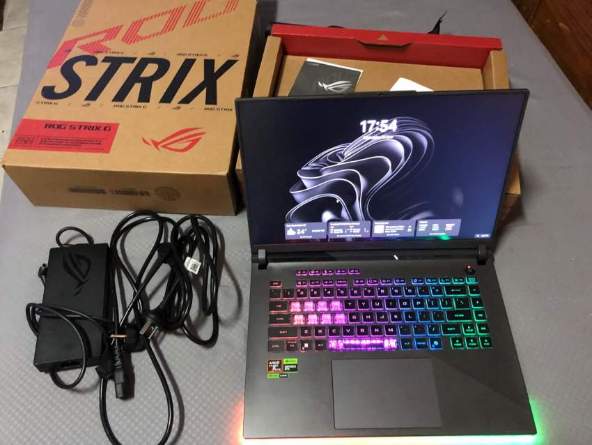 Asus rog strix G16 | RTX 5070ti | 32Gb ram | 2TB storage | 2.5k QHD+ 16” display