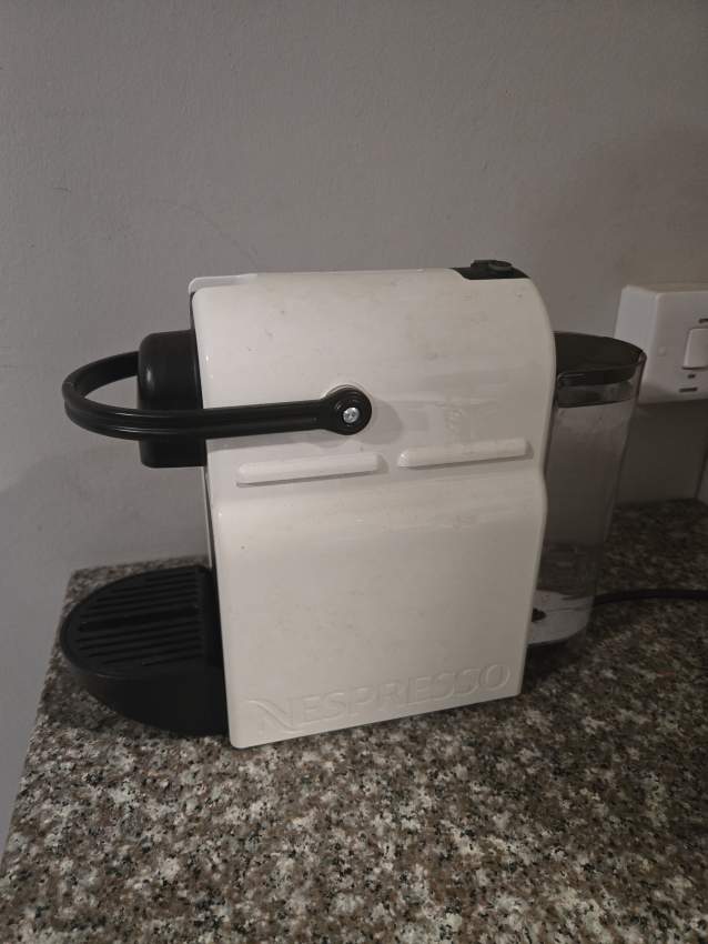Cafetière Nespresso on Aster Vender