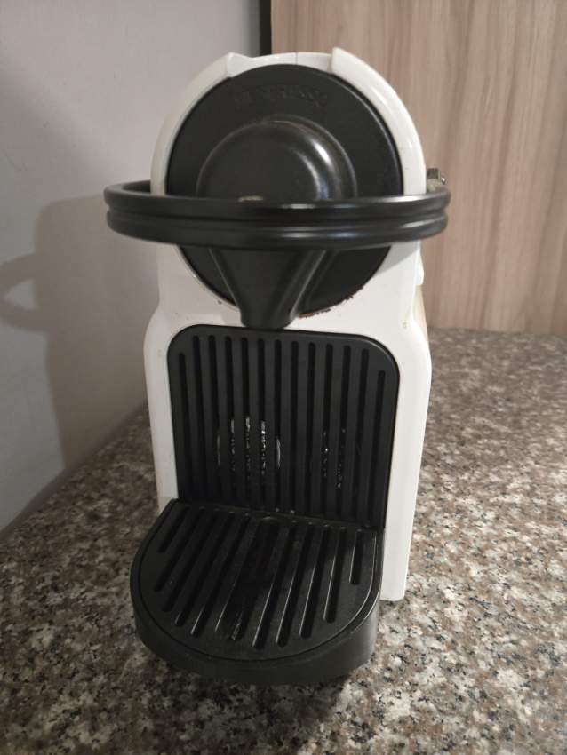 Cafetière Nespresso - 1 - Kitchen appliances  on Aster Vender