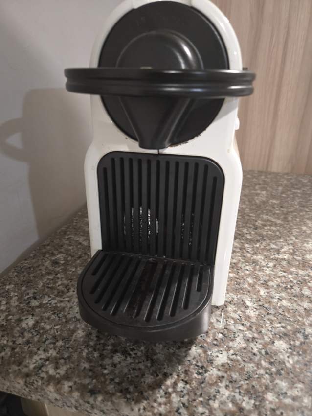 Cafetière Nespresso - 2 - Kitchen appliances  on Aster Vender